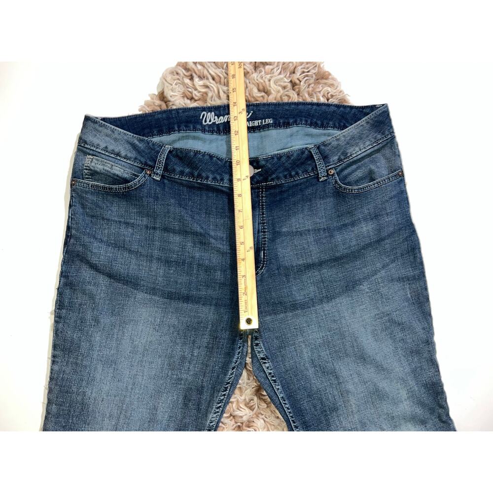Wrangler women’s straight leg blue jeans - Picture 5 of 14